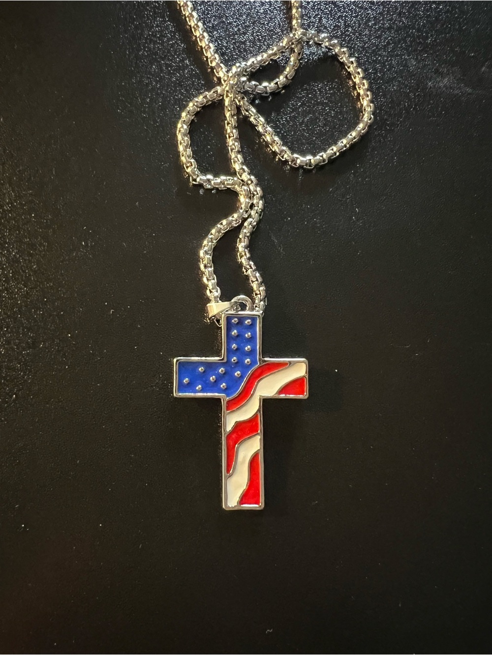Patriotic American Flag Cross Pendant Necklace - Silver Chain